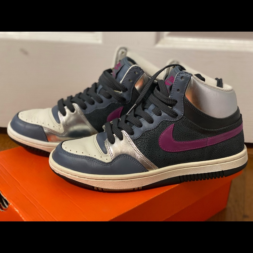 Women’s Nike Court Force High